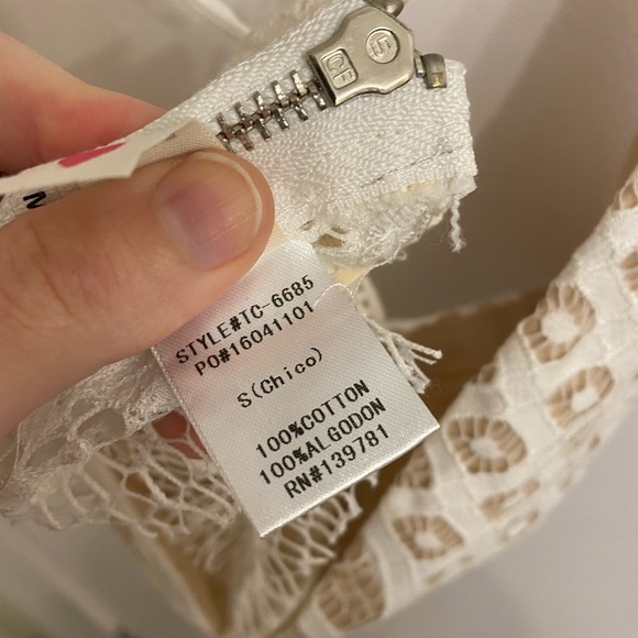 NWOT Tea & Cup White Lace Top Size small - Picture 5 of 6